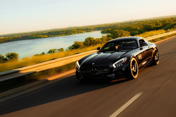 Proven strategies for revitalizing leather interiors in uk classic cars: essential steps to achieve a timeless finish